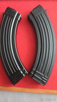Zasobnik AK 47 40 ranovy a 30 ranovy