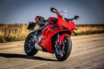 Ducati Panigale V4 možný odpočet DPH