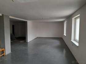 Prenájom obchodných priestorov v Štiavniku - 1