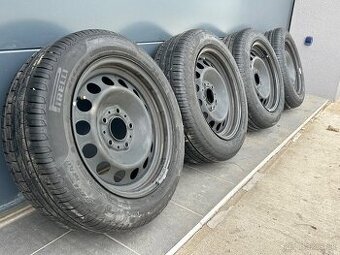 Letná sada 205/55 R16 pre BMW