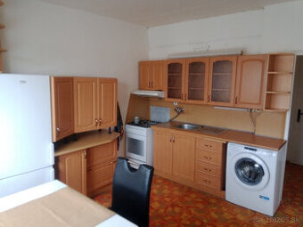 Zvolen - prenájom 1-izbového bytu