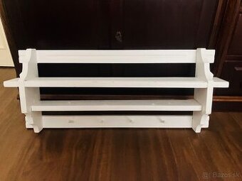 Predám nástennú policu s vešiakmi