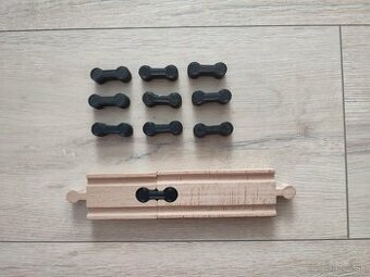 Spojky na drevené koľajnice ku vláčikom
