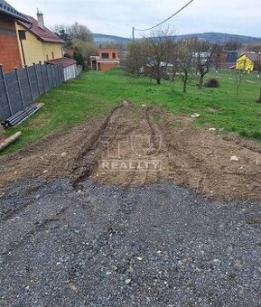 NA PREDAJ STAVEBNÝ POZEMOK – LEN 4 km OD KOŠÍC