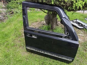 Jeep Commander pravé predné dvere 2005-2007,2008 2009,2010