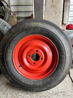 Predam disky + pneumatiky na traktor 6,5 x 16