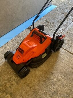 Black & Decker BEMW481BH Elektrická rotačná kosačka