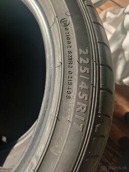Dunlop Sport Maxx R17