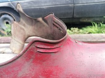 Podsedlové plechy so žiabrami na Jawa, CZ 175/ 356, 125/ 355