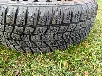 2ks zimné 185/65 R14 zn. Matador.