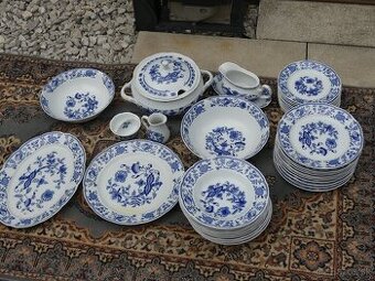 porcelánový jedálenský servis – modrý cibulák Česká rep.