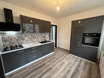 Moderný priestranný slnečný dvojizbový byt po vkusne…