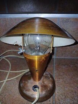 Predám starozitnu dizajnovu lampu