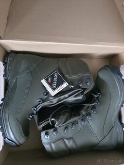 Bosp black squad 41,5 (vložka 27,5cm)