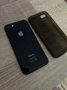 iPhone 8 - TOP STAV - 1