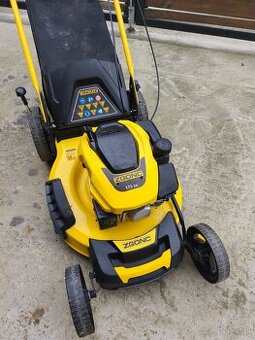 Kosačka s pojazdom na predaj