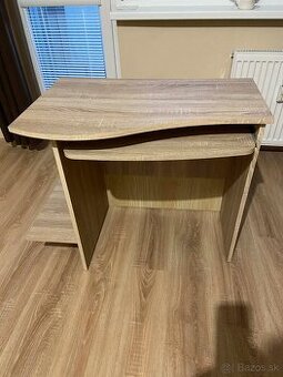 Pocitacovy stol