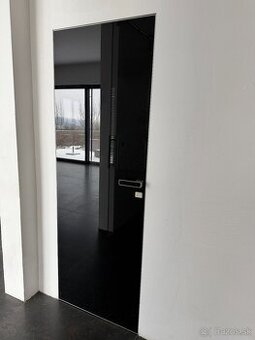 Predam dizajnove interier. dvere JAP vysoky lesk cierne 6ks