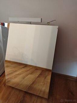 Zrkadlová skrinka s osvetlením 58x80x15