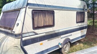 Predam karavan HOBY