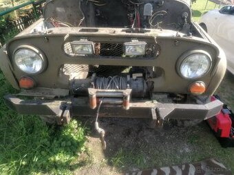 Pevnostny nárazník uaz 469 s navijakom.