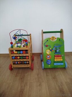 Drevené chodítko a kocka