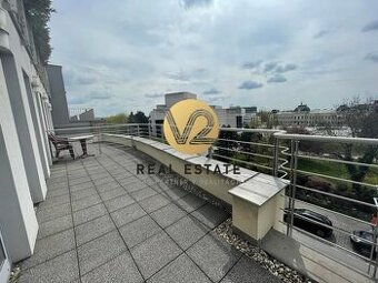 NA PRENÁJOM 2-izbový byt Nitra - centrum, s garážovým státím