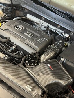 Karbónové sanie octavia golf Audi cupra