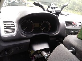 Skoda Fabia 2 prístrojovka