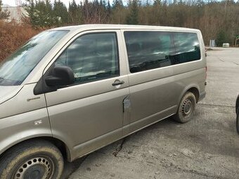 Volkswagen Transporter T5 2.5 tdi - 1