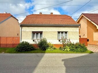 RD v centre Malaciek s čarovnou záhradou a podkrovím