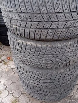 215/60 R17 zimne Barum