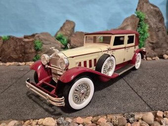 Prodám model 1:18 Packard Brewster 1930