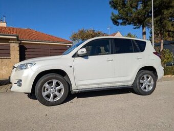 Toyota Rav4 4x4 2.0 benzín 116kW 1. majiteľ. automat