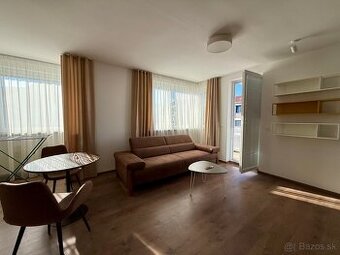 2-izbový byt na prenájom s parkovacím miestom v garáži