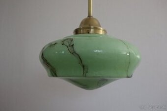 Starožitný mosadzný luster.