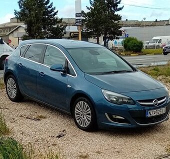 PREDÁM OPEL ASTRA J 1.4 TURBO 88 kw r 2013