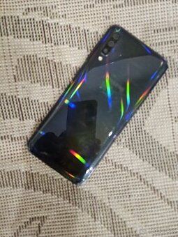 Samsung galaxy a50..na súčiastky