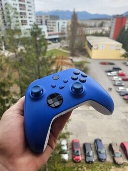 🎮 Xbox Series Wireless Controller – Blue/White (Model 1914)