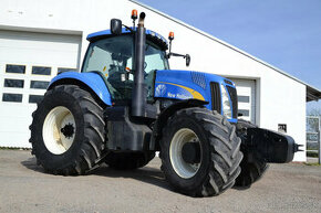 Traktor New Holland T8050