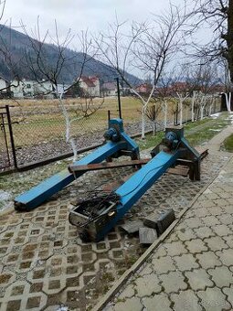 Dvojstlpový zdvihák