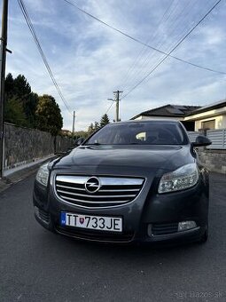Predám Opel Insignia - šedá metalíza
