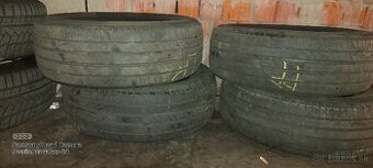 205/60R16 - 1
