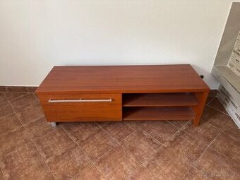 obývačkový nábytok – vitrína + TV stolík (komplet)