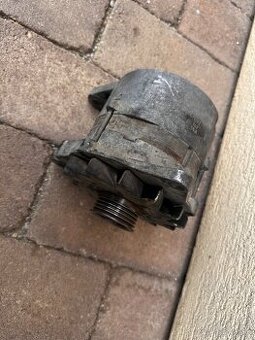 Alternátor skoda felicia favorit