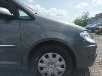 Pravý predný blatník LD7S Touran facelift