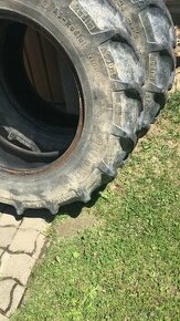 Gumy na traktor 11.2 R 24
