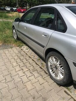 V CENE JE AJ PREPIS  predam volvo s80 2,0turbo benzin 120kw