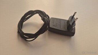 predam original nabijacku Sony Ericsson CST-61