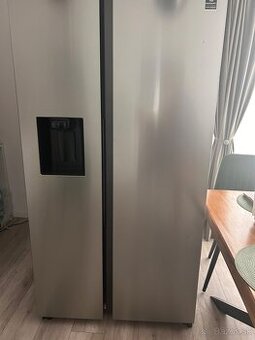 Chladnička Samsung nefunguje, dá sa použiť na náhradné diely